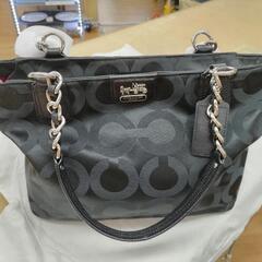 J239  COACH  マディソン・オプアート・サテントート