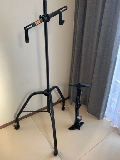 GIANT青/白ロードバイク美品‼️