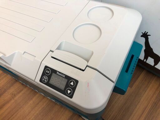 新入荷！！　マキタ　	 充電式保冷温庫　	 CW180DZ　動作チェックOK　クリーニング済み