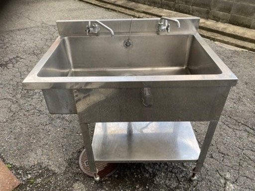 値下げしました❗️ 1層シンク　業務用、飲食店、事務所や倉庫用に　W900×D600×Ｈ800