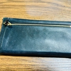 PRADAの財布の画像