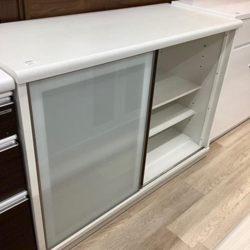 ニトリのキッチンカウンターです。