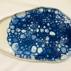 ハンドメイド楕円平皿（海）の画像