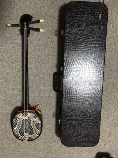 三線　守礼印ハードケース 付き