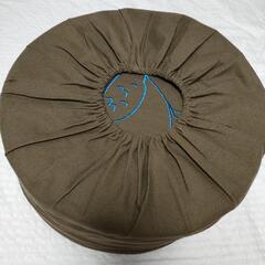 【0円】クッションゆずりますの画像