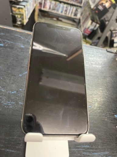 【ジャンク】iPhone X 64GB シルバー NQAY2J/A 背面割れ