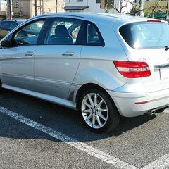 ★車検R5/3★ベンツB170★スポーツPKG★ハーフレザーシート★純正17インチアルミ★社外ナビ/ETC他の画像