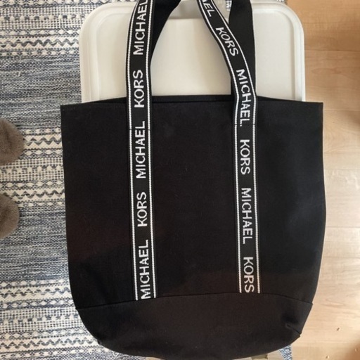 マイケルコースのトートバッグ