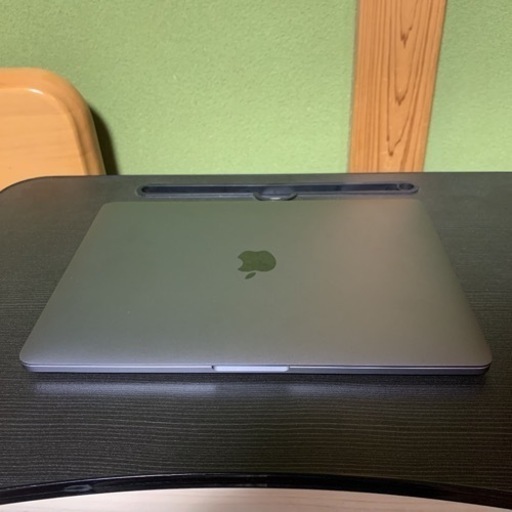 MacBook Pro 13inch M1 2020 8GBユニファイドメモリ　256GBストレージ