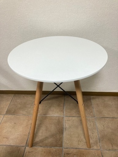 受け渡し者決定！！　大人気！カフェテーブル イームズ ダイニングテーブル 直径 60cm 丸テーブル