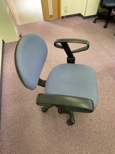 【値下げしました】事務用デスクとオフィスチェア