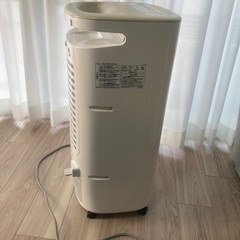 加湿付き温冷風扇　¥1.0000→¥3.000
