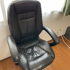 イトーキ オフィスチェア カテドラYR5Hタイプ YR5H-DB-ELの画像
