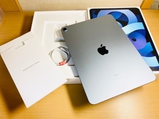 iPad Air 第4世代 WiFiモデル 64GB  スカイブルー