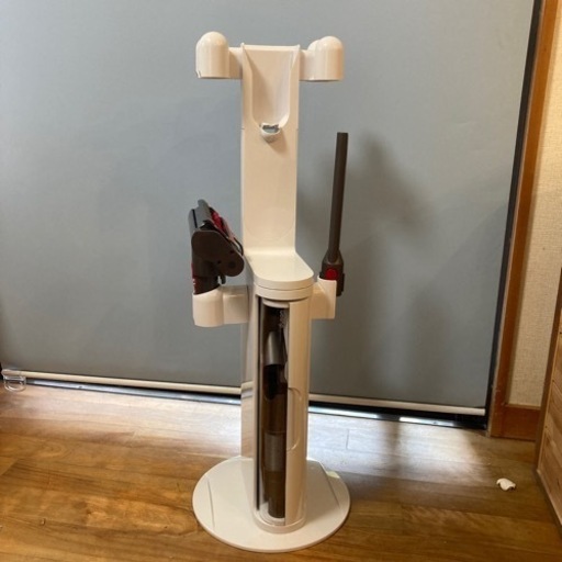【新品開封済み】ダイソン Dyson SV12DOK [Dyson Cyclone V10 フロアドック]
