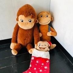 おさるのジョージ大きめぬいぐるみのセット