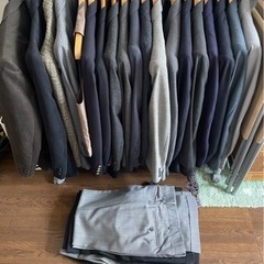 【お話し中】男性スーツ・ジャケット・パンツ大量　断捨離中の画像