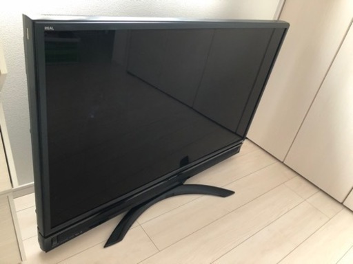 MITSUBISHI製　52インチテレビ