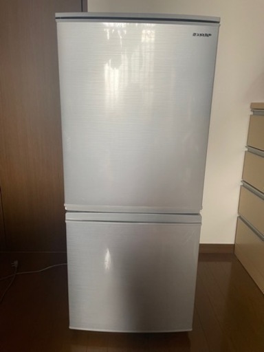 シャープ冷蔵庫　137L 美品です！