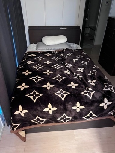 定価10万円 セミダブルベッド マットレス フレーム 毛布