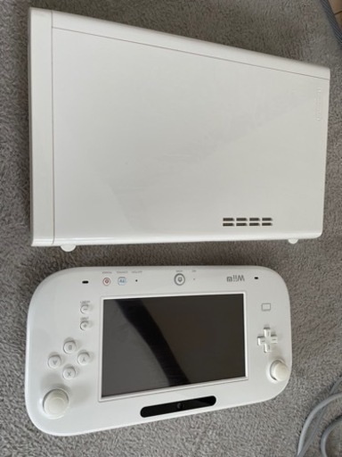 wii U本体セット＋wiiリモコン1個（ストラップなし）