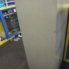 ◆お引取り限定/三重県/値引不可◆中古引き出し1つ足りないウチダのキャビネット☆A☆の画像
