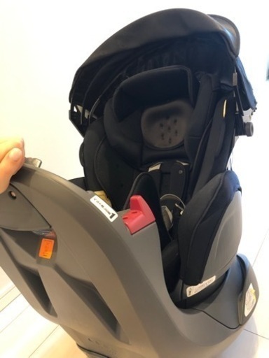 交渉中です。値下げいたしました。アップリカ フラディア チャイルドシート