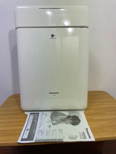 Panasonic　ナノイー内臓型・加湿空気清浄機　パナソニック　2010年製