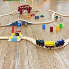木製レール(列車付)の画像