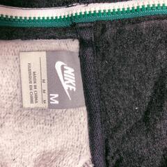 Nike ジップパーカーの画像
