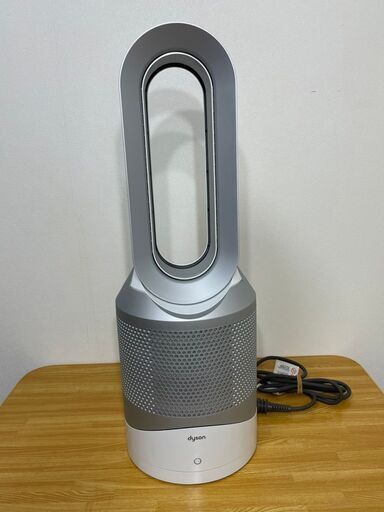 ★お値引きしました！　ダイソン　Hot+Cool空気清浄機付ファンヒーター　HP00　2018年製　【リモコン付き】