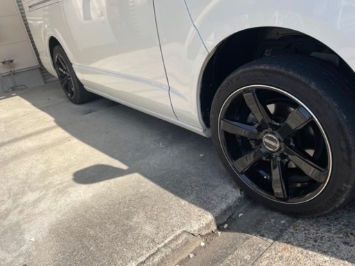 ハイエース　essex ホイール　18インチ