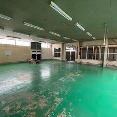【貸倉庫】シャッター付きの元事務所ですが分割して倉庫にレンタル可能　 - 西伯郡