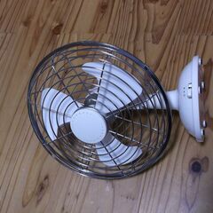 USB扇風機　またまた値下げ　来週中には処分しますの画像