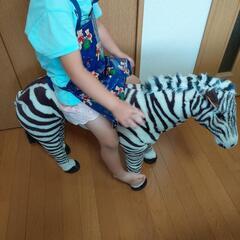 【お譲り先決定済み】シマウマのオモチャ　いす　ぬいぐるみの画像