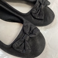 パンプス 黒　ラメ 22cm ペタンコサンダルの画像