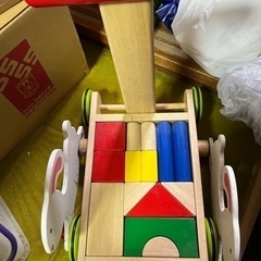 積木の手押し車（うさぎ）