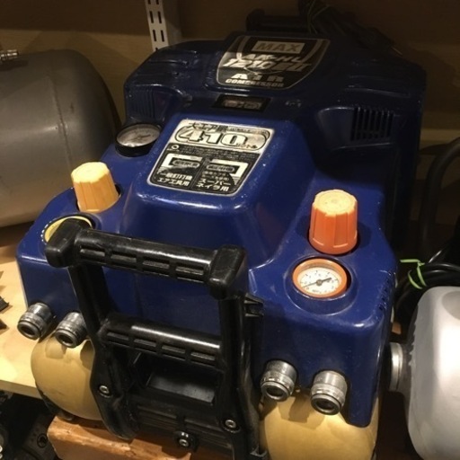 【中古】MAX 常圧＆高圧エアーコンプレッサー AK-HL 1210EⅡ
