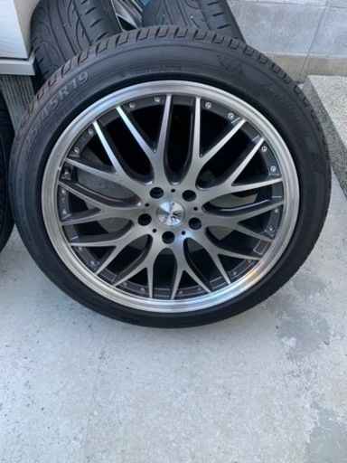 ロクサーニ19インチ4本　114.3