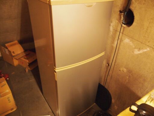 シャープ SHARP SJ-KG14N 140L 2ドア冷凍冷蔵庫