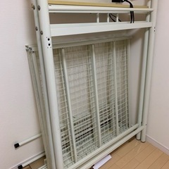 ロフトベッド　　ホワイト　（棚、コンセント付）の画像