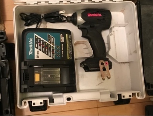 値下げしました！マキタ　インパクトドライバー　メンテナンス済み