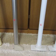 再値下げ 突っ張り棒4本　中古の画像