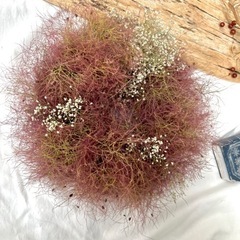 スモークツリー　かすみ草　リース大きめ