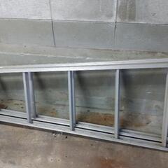 中古脚立180センチ位あります。の画像