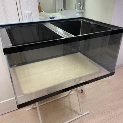 ※土曜限定価格　90cm奥行き60cmアクリル水槽