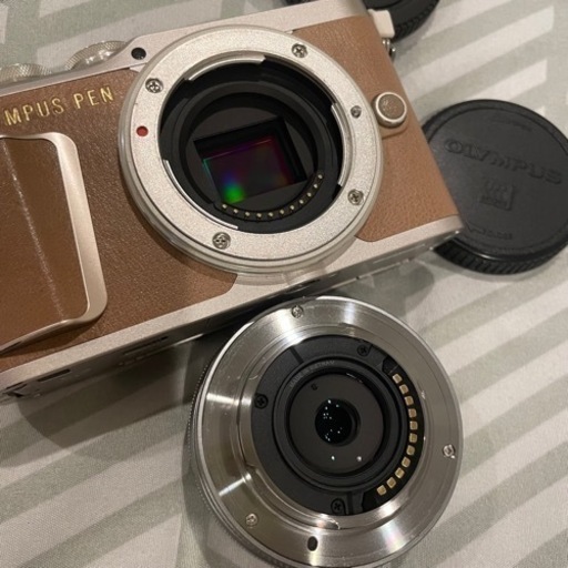 Olympus PEN E-PL9 EZレンズキット