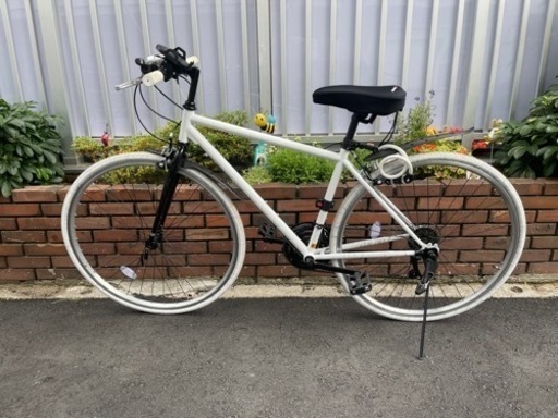 【クロスバイク 自転車 】700C 21段変速 前後フェンダー