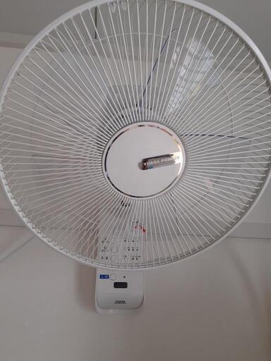 ３０センチ壁掛け扇風機