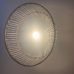 【6月29日午後に受け渡し希望！】IKEA 照明　黒　籐の画像